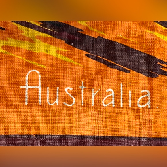 Kangaroos.  Australia. DESIGNED IN AUSTRALIA by Neil. Pure Linen. Fast Colours. - Picture 14 of 15